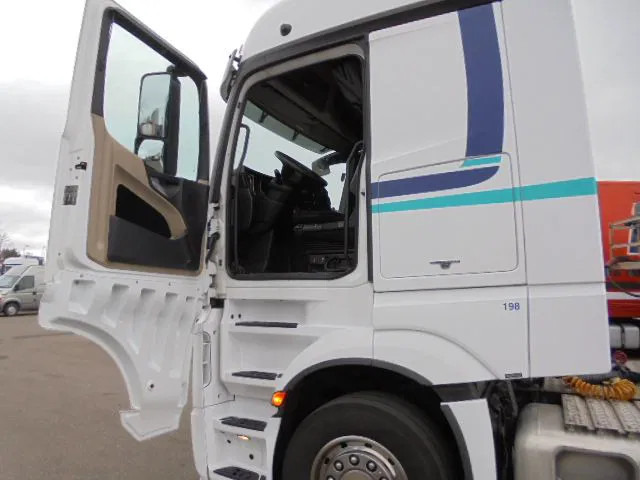 Тягач Mercedes-Benz Actros 1842 LS EUR6: фото 8