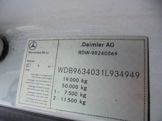 Тягач Mercedes-Benz Actros 1842 LS EUR6: фото 18