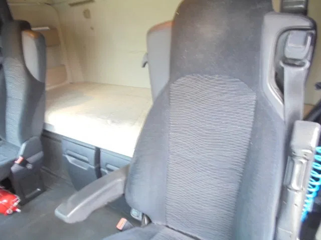 Тягач Mercedes-Benz Actros 1845 LS ADR: фото 9 Тягач Mercedes-Benz Actros 1845 LS ADR: фото 9