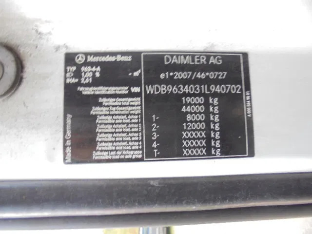 Тягач Mercedes-Benz Actros 1845 LS ADR: фото 16 Тягач Mercedes-Benz Actros 1845 LS ADR: фото 16