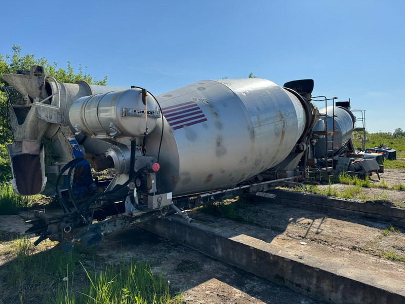 Mercedes-Benz Actros, MAN. 10 x pieces mixer. 9-10 m3 - Автобетоносмеситель: фото 2 Mercedes-Benz Actros, MAN. 10 x pieces mixer. 9-10 m3 - Автобетоносмеситель: фото 2