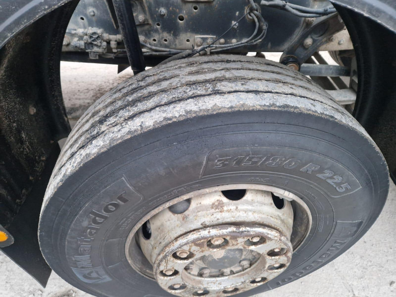 Тягач Iveco Eurotech 240E38 6x2: фото 11