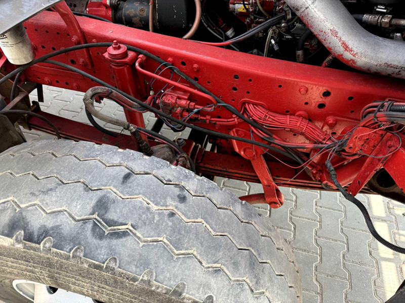 Тягач Iveco Eurotech 240E38 6x2: фото 19