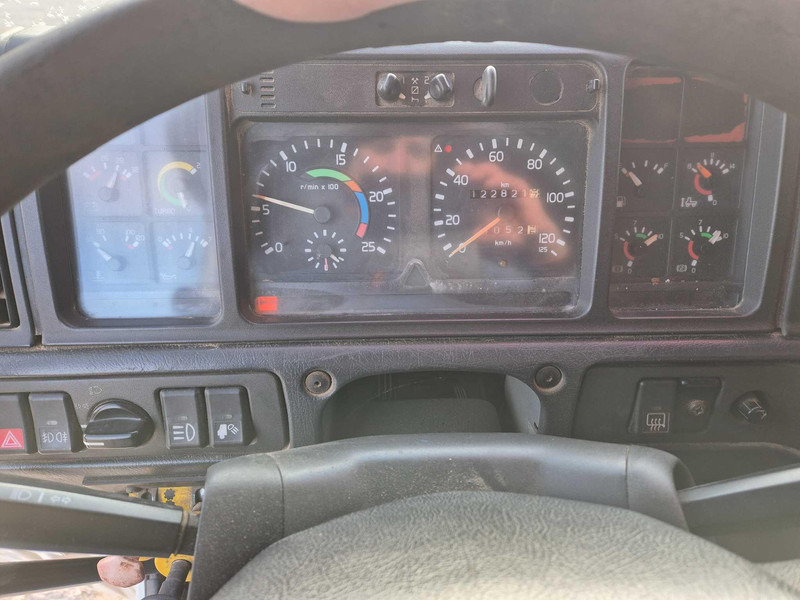 Тягач Volvo Fh12.420: фото 14 Тягач Volvo Fh12.420: фото 14