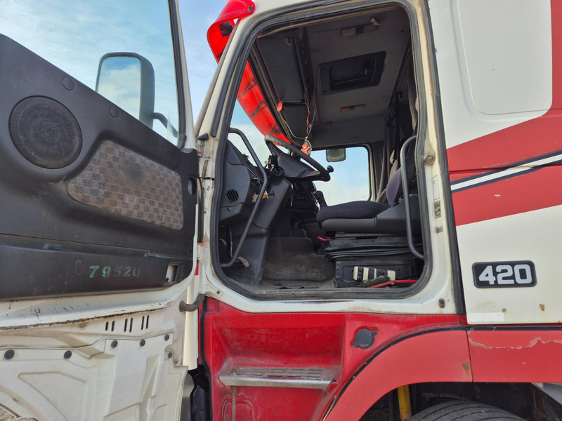 Тягач Volvo Fh12.420: фото 17 Тягач Volvo Fh12.420: фото 17