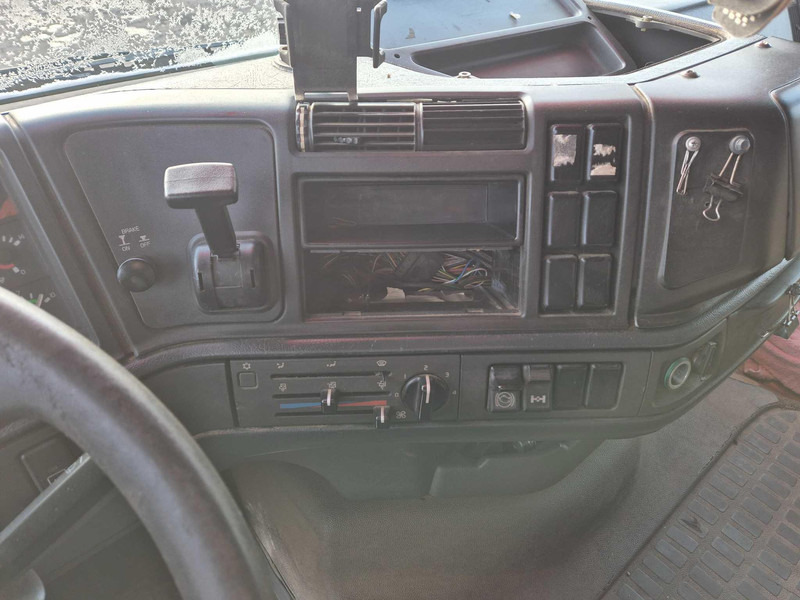 Тягач Volvo Fh12.420: фото 15 Тягач Volvo Fh12.420: фото 15