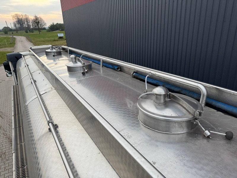 Грузовик-цистерна для транспортировки молока Volvo FM 400: фото 13