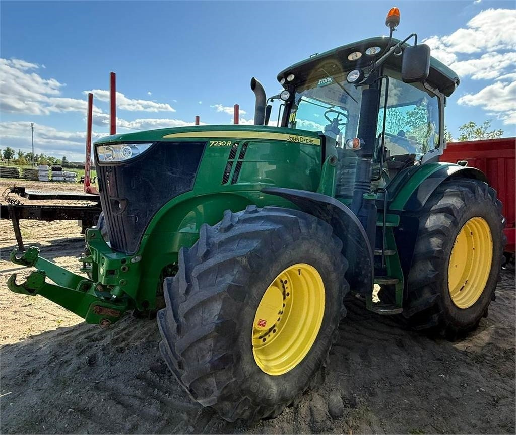 John Deere 7230R - Трактор: фото 1 John Deere 7230R - Трактор: фото 1
