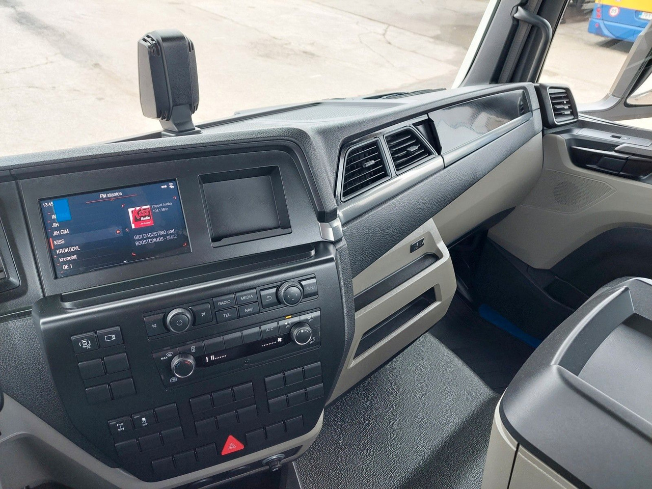 Крюковой мультилифт MAN TG3 TGL 12.190 BB 4x2: фото 17