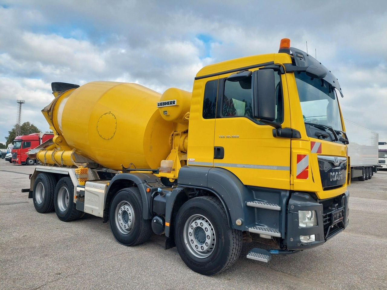 MAN TGS 32.460 8X4 BB Liebherr 9 m³ - Автобетоносмеситель: фото 2 MAN TGS 32.460 8X4 BB Liebherr 9 m³ - Автобетоносмеситель: фото 2