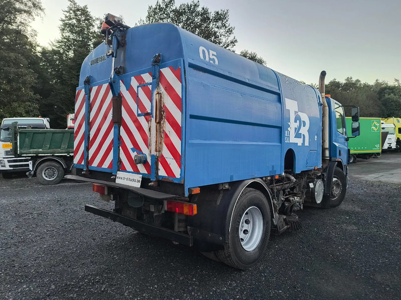 DAF CF 75.250 DRIVING CONDITION - SWEEPER NEEDS REPAIRMENT - Подметально-уборочная машина: фото 5 DAF CF 75.250 DRIVING CONDITION - SWEEPER NEEDS REPAIRMENT - Подметально-уборочная машина: фото 5