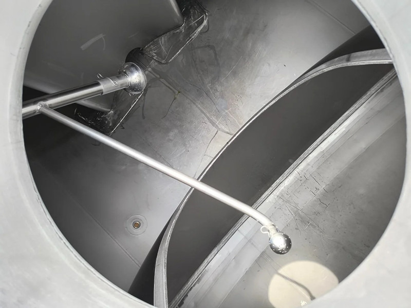 Полуприцеп-цистерна для транспортировки молока ETA 25000L INSULATED INOX TANK - 2 COMP: фото 11