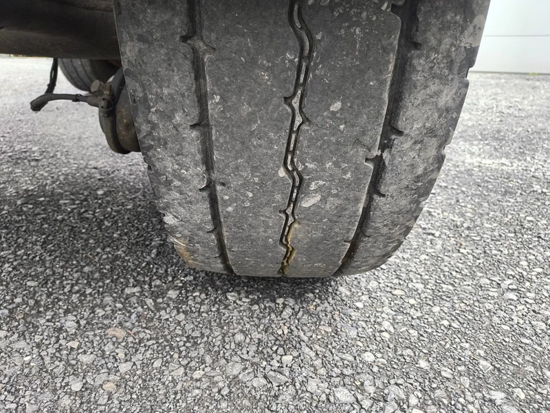 Прицеп-цистерна для транспортировки молока ETA INSULATED INOX TANK 16500L: фото 17 Прицеп-цистерна для транспортировки молока ETA INSULATED INOX TANK 16500L: фото 17