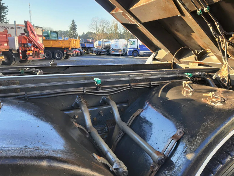 Самосвал Mercedes-Benz Actros 3236 8X4 - 2 SIDE TIPPER/BI-BENNE: фото 13 Самосвал Mercedes-Benz Actros 3236 8X4 - 2 SIDE TIPPER/BI-BENNE: фото 13