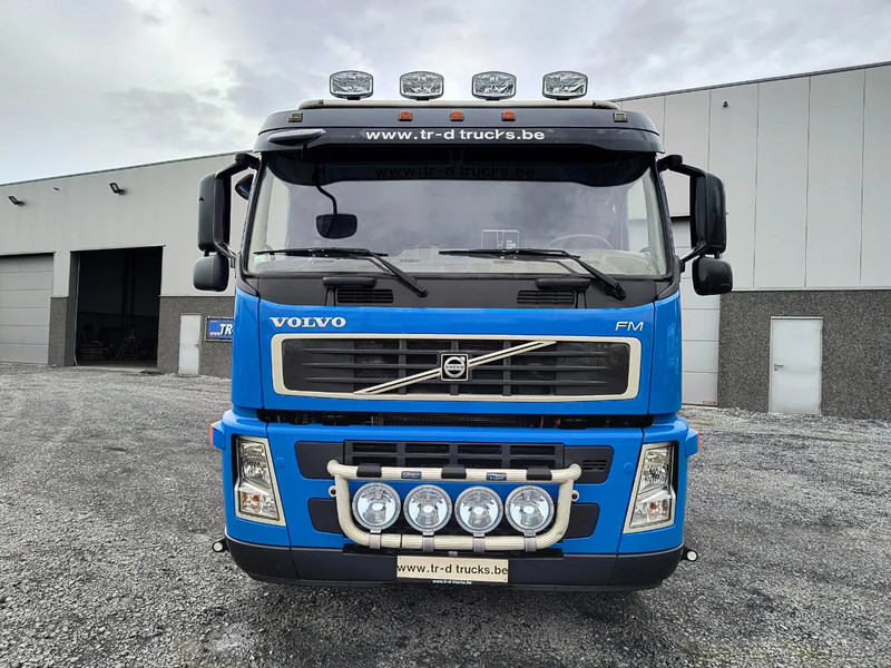 Volvo FM 420 17000L INSULATED INOX TANK - 2 COMPARTMENTS - Грузовик-цистерна: фото 2 Volvo FM 420 17000L INSULATED INOX TANK - 2 COMPARTMENTS - Грузовик-цистерна: фото 2