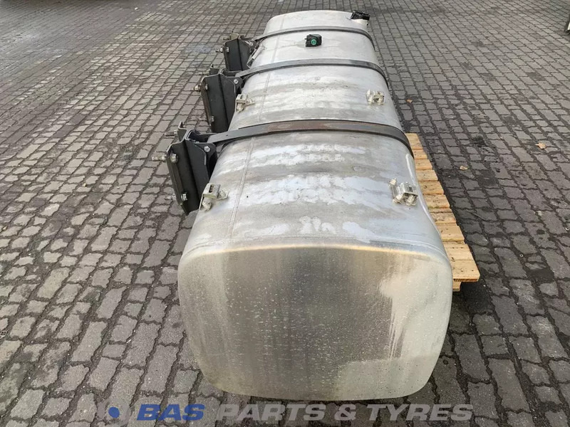 DAF Brandstoftank DAF 845 Liter 1904724 - Топливный бак для Грузовиков: фото 4 DAF Brandstoftank DAF 845 Liter 1904724 - Топливный бак для Грузовиков: фото 4