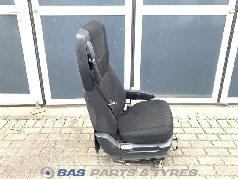 DAF CF Euro 6 Bijrijdersstoel DAF 2104712 - Сиденье для Грузовиков: фото 4 DAF CF Euro 6 Bijrijdersstoel DAF 2104712 - Сиденье для Грузовиков: фото 4
