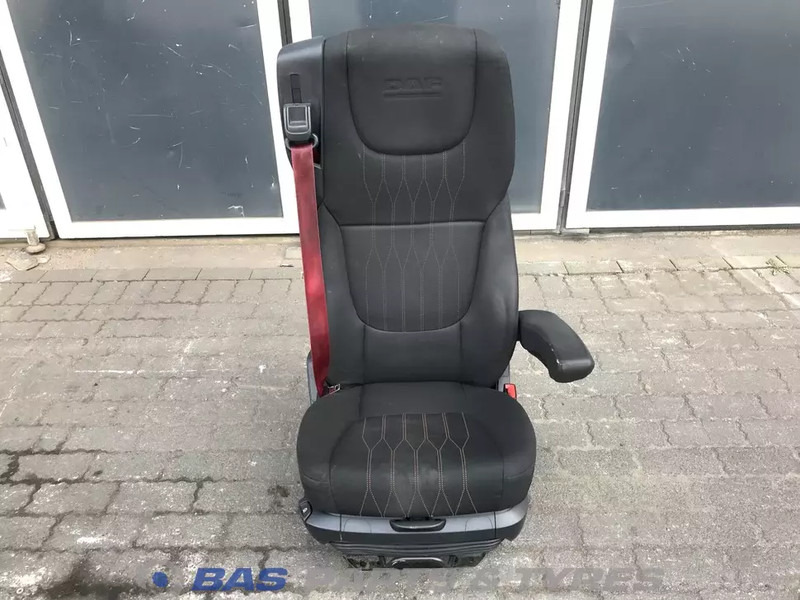 DAF CF Euro 6 Chauffeursstoel DAF 2104662 - Сиденье для Грузовиков: фото 1 DAF CF Euro 6 Chauffeursstoel DAF 2104662 - Сиденье для Грузовиков: фото 1