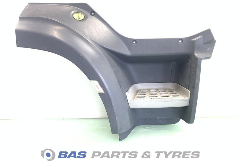 DAF CF Euro 6 Opstap Rechts DAF 1835113 - Кузов и экстерьер для Грузовиков: фото 1 DAF CF Euro 6 Opstap Rechts DAF 1835113 - Кузов и экстерьер для Грузовиков: фото 1