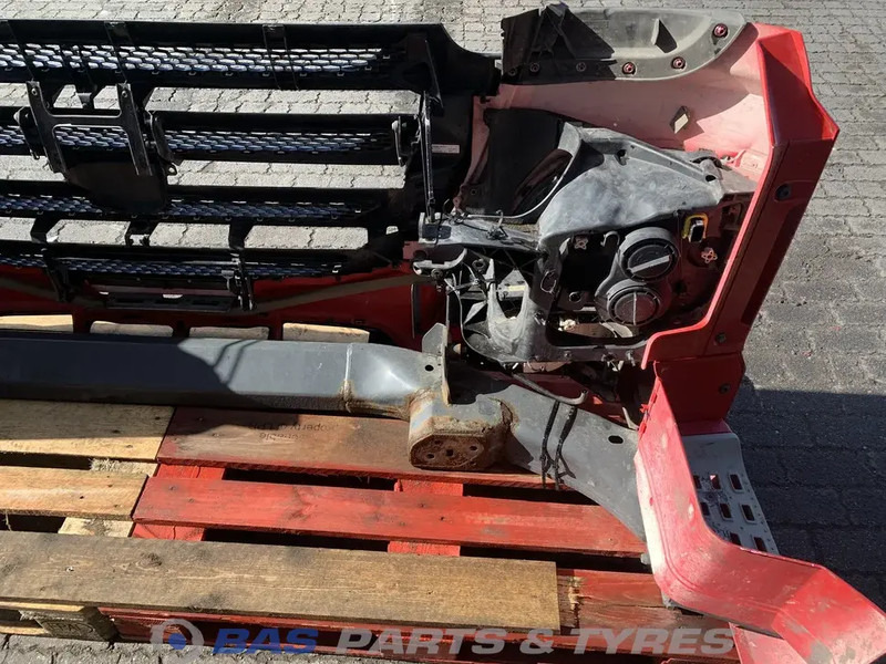 DAF XF106 Bumper DAF 2033875 - Бампер для Грузовиков: фото 5 DAF XF106 Bumper DAF 2033875 - Бампер для Грузовиков: фото 5