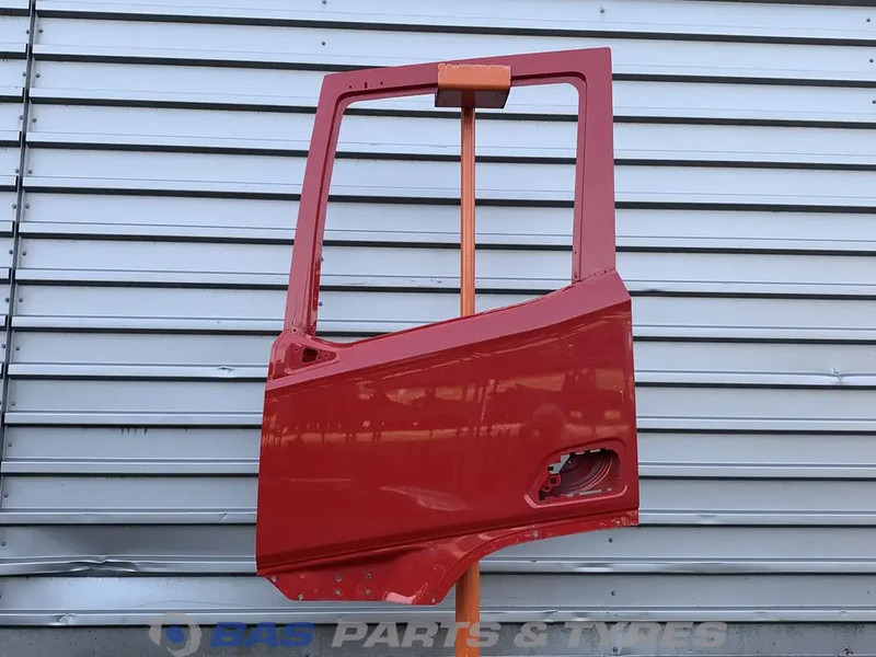 DAF XG Portier Links DAF 2197011 - Дверь и запчасти для Грузовиков: фото 1 DAF XG Portier Links DAF 2197011 - Дверь и запчасти для Грузовиков: фото 1