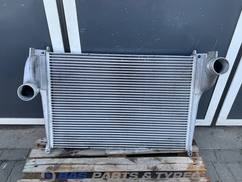 Mercedes-Benz Intercooler Mercedes A 961 500 04 02 - Интеркулер для Грузовиков: фото 1 Mercedes-Benz Intercooler Mercedes A 961 500 04 02 - Интеркулер для Грузовиков: фото 1