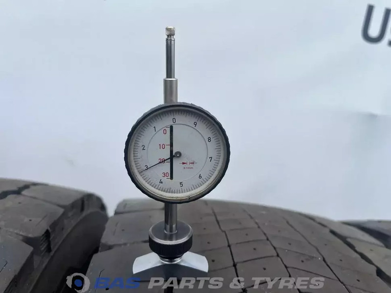 Michelin Remix Michelin Remix 315/70R22.5 X Line Energy D 154/150 M+S 3PMSF gebruikte set - Шина для Грузовиков: фото 3 Michelin Remix Michelin Remix 315/70R22.5 X Line Energy D 154/150 M+S 3PMSF gebruikte set - Шина для Грузовиков: фото 3