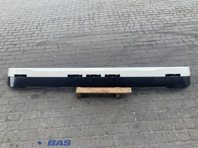 Scania Zonneklep Scania 2341420 - Солнцезащитный козырек для Грузовиков: фото 1 Scania Zonneklep Scania 2341420 - Солнцезащитный козырек для Грузовиков: фото 1