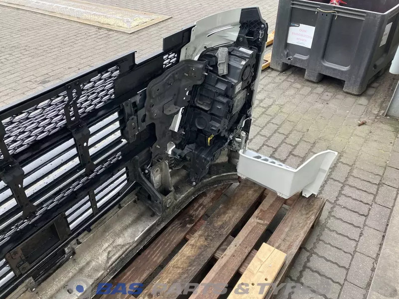 Volvo FH4 Bumper Volvo 78670304 - Бампер для Грузовиков: фото 4 Volvo FH4 Bumper Volvo 78670304 - Бампер для Грузовиков: фото 4