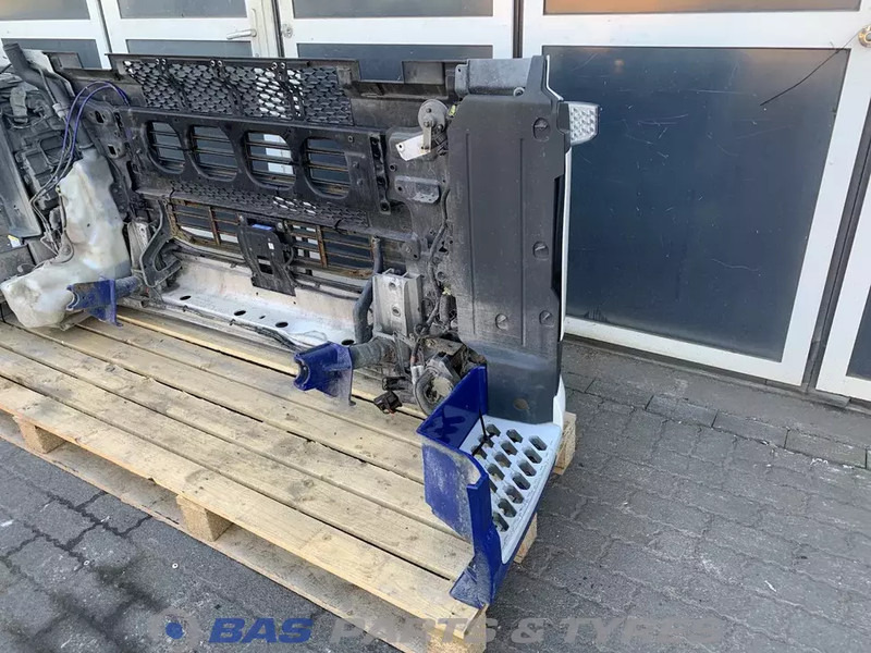 Volvo FH4 Bumper Volvo 82139942 - Бампер для Грузовиков: фото 5 Volvo FH4 Bumper Volvo 82139942 - Бампер для Грузовиков: фото 5