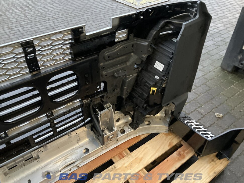 Volvo FH4B Bumper Volvo 82491840 - Бампер для Грузовиков: фото 4 Volvo FH4B Bumper Volvo 82491840 - Бампер для Грузовиков: фото 4