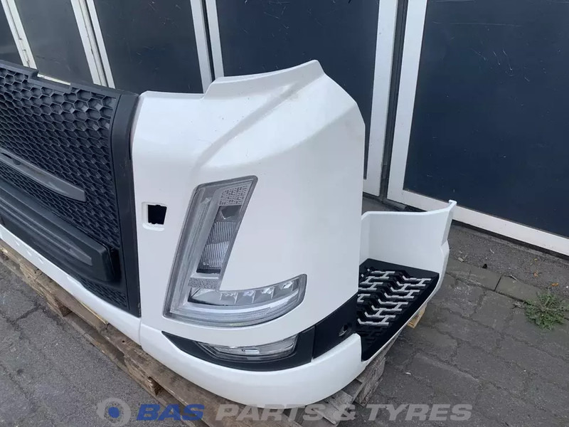 Volvo FM5 - Бампер для Грузовиков: фото 2 Volvo FM5 - Бампер для Грузовиков: фото 2