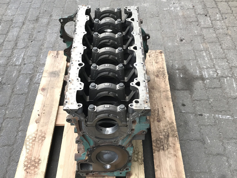Volvo  - Блок цилиндров для Грузовиков: фото 2 Volvo  - Блок цилиндров для Грузовиков: фото 2