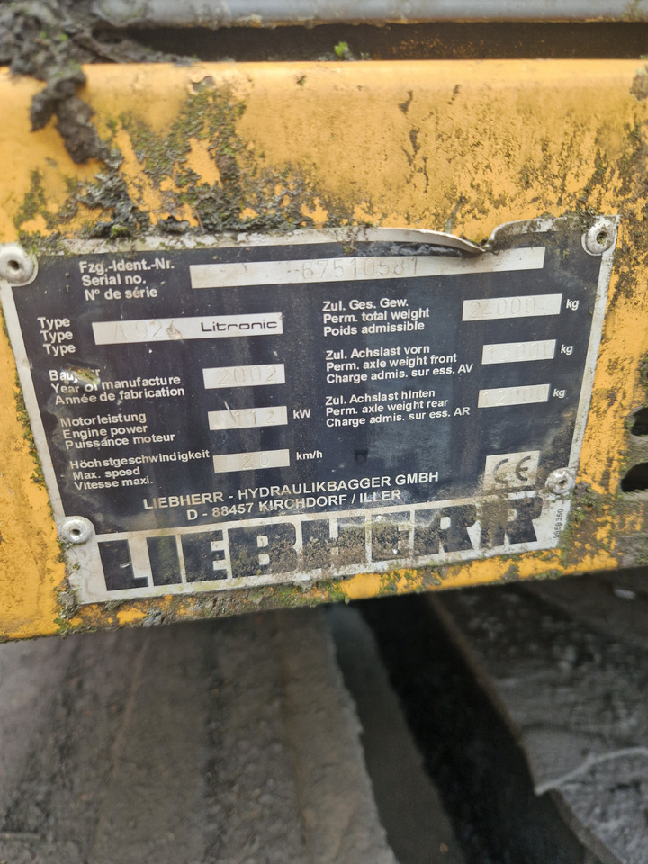 LIEBHERR A924C 675-10581 (2002) - Перегружатель: фото 2 LIEBHERR A924C 675-10581 (2002) - Перегружатель: фото 2