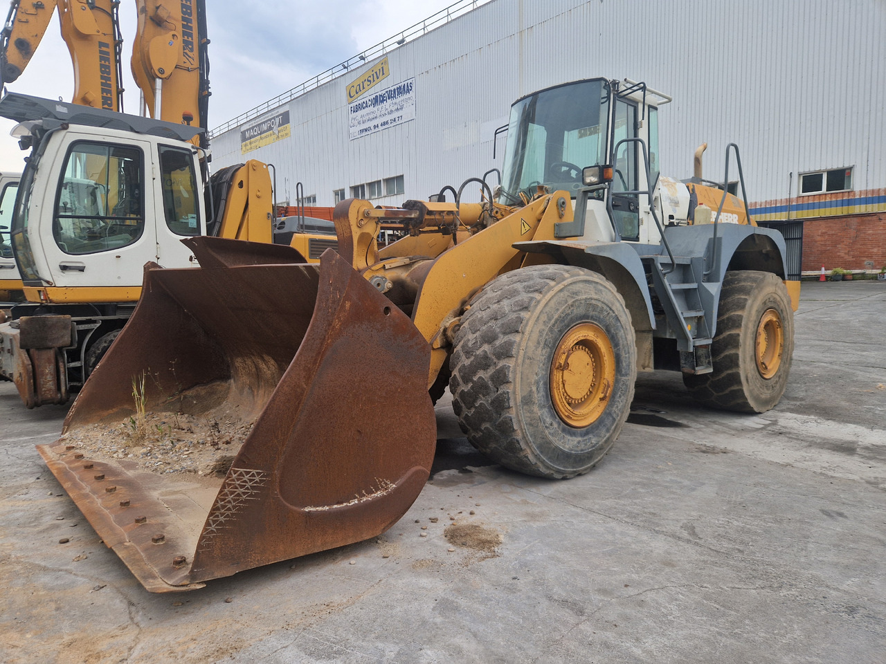 LIEBHERR L564 N/S: 4620899 (2001) - Колёсный погрузчик: фото 2 LIEBHERR L564 N/S: 4620899 (2001) - Колёсный погрузчик: фото 2