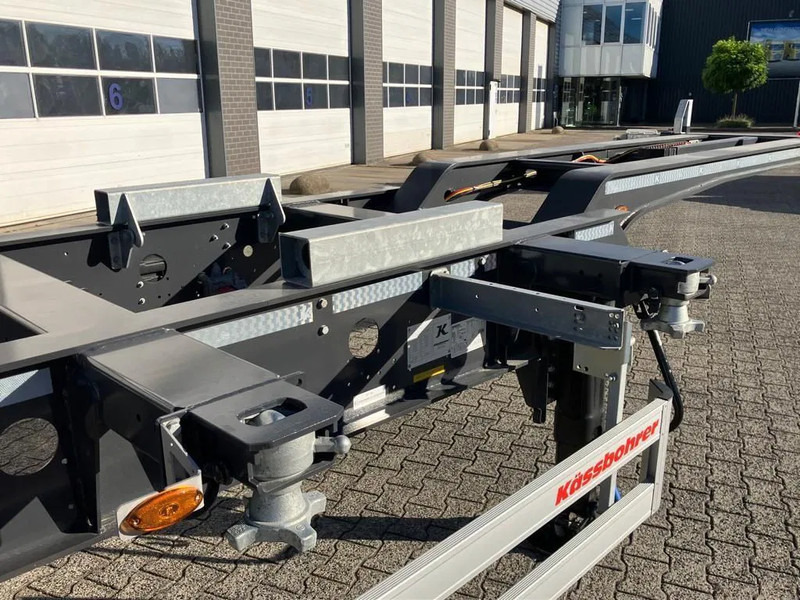 Kässbohrer SHG AVH / 45 - 12 / 27 Voor- en achterzijde uitschuifbaar -> 20"/40"/45" - Полуприцеп-контейнеровоз/ Сменный кузов: фото 4 Kässbohrer SHG AVH / 45 - 12 / 27 Voor- en achterzijde uitschuifbaar -> 20"/40"/45" - Полуприцеп-контейнеровоз/ Сменный кузов: фото 4