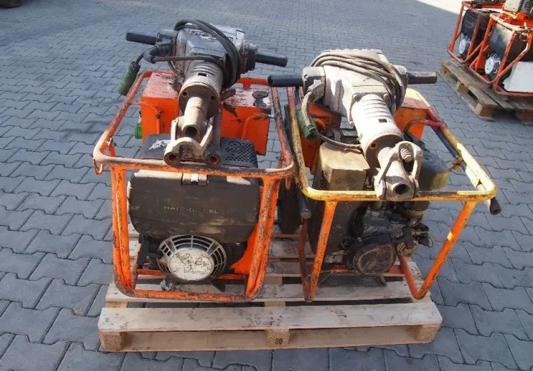 Agregat Bosch 2006 i Młot do kucia - Строительное оборудование: фото 1 Agregat Bosch 2006 i Młot do kucia - Строительное оборудование: фото 1