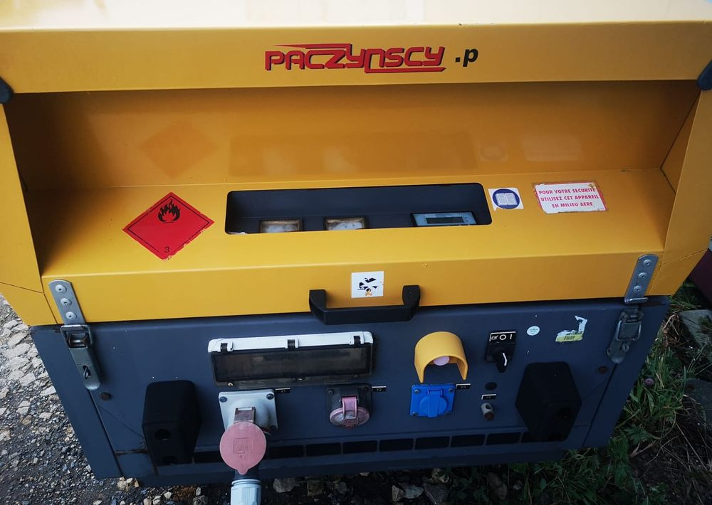 Agregat prądotwórczy Atlas Copco QAX 20 2005 Agregat (Genrtator) prądotwórczy Atlas Copco - Электрогенератор: фото 3 Agregat prądotwórczy Atlas Copco QAX 20 2005 Agregat (Genrtator) prądotwórczy Atlas Copco - Электрогенератор: фото 3