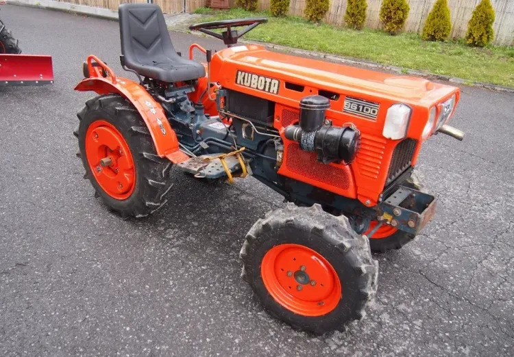 Ciągnik Kubota B6100 1995 4x4 - Трактор: фото 4 Ciągnik Kubota B6100 1995 4x4 - Трактор: фото 4