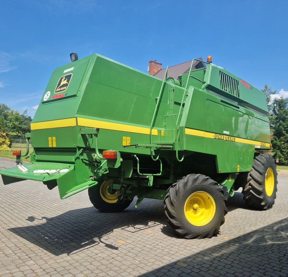 Kombajn zbożawy John deere 2254 2000 Kombajn John Deere JD - Зерноуборочный комбайн: фото 3 Kombajn zbożawy John deere 2254 2000 Kombajn John Deere JD - Зерноуборочный комбайн: фото 3