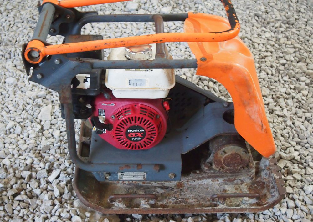 Ubijarka Belle PC5000E 2009 Zagęszczarka ubijarka Bella - Виброплита: фото 2 Ubijarka Belle PC5000E 2009 Zagęszczarka ubijarka Bella - Виброплита: фото 2