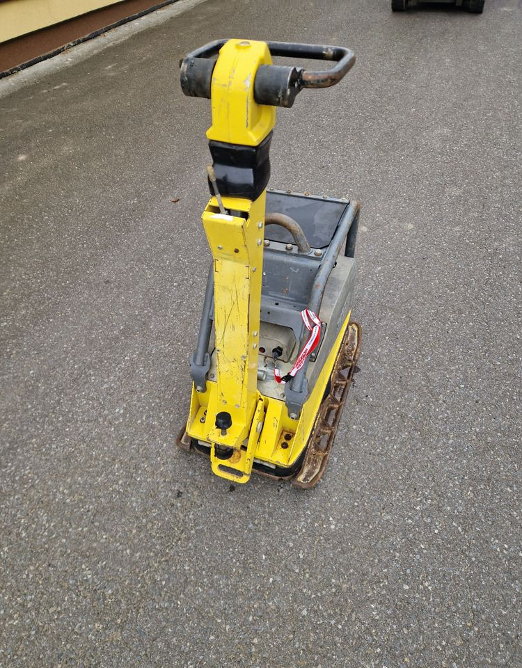 Ubijarka Wacker DPU 4545 2018 Ubijarka zagęszczarka płyta Wacker DPU 4545 - Виброплита: фото 4 Ubijarka Wacker DPU 4545 2018 Ubijarka zagęszczarka płyta Wacker DPU 4545 - Виброплита: фото 4