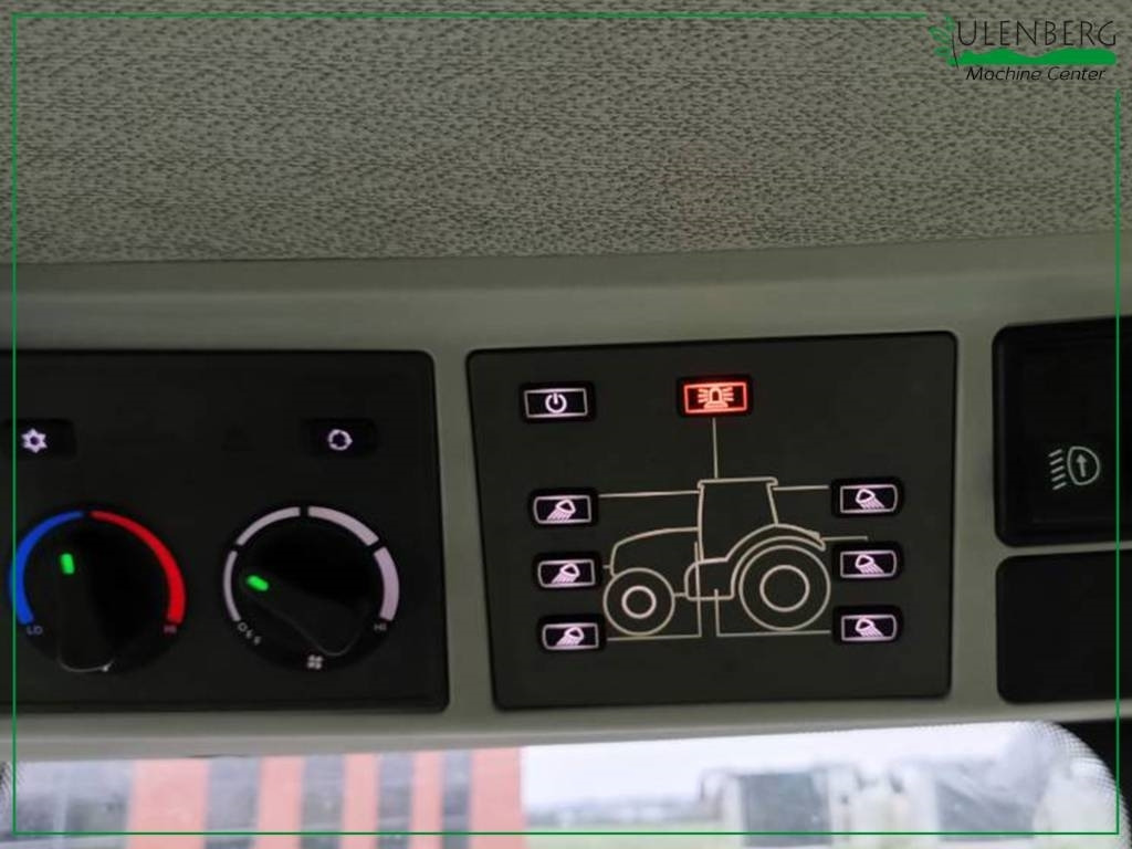 Трактор Claas Axion 950: фото 12
