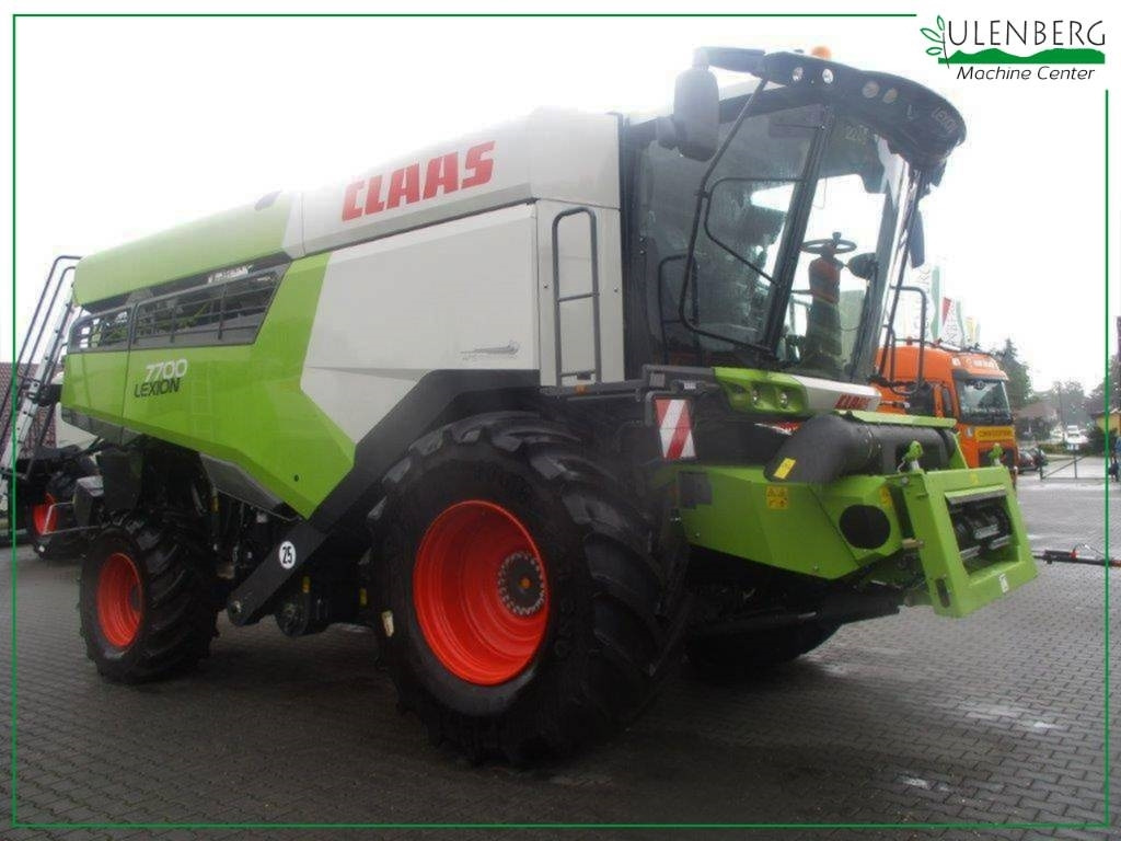 Claas LEXION 7700 - Зерноуборочный комбайн: фото 1 Claas LEXION 7700 - Зерноуборочный комбайн: фото 1