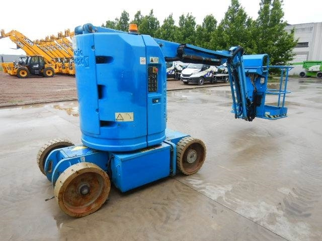 Genie Z30-20N - Коленчатый подъемник: фото 4 Genie Z30-20N - Коленчатый подъемник: фото 4