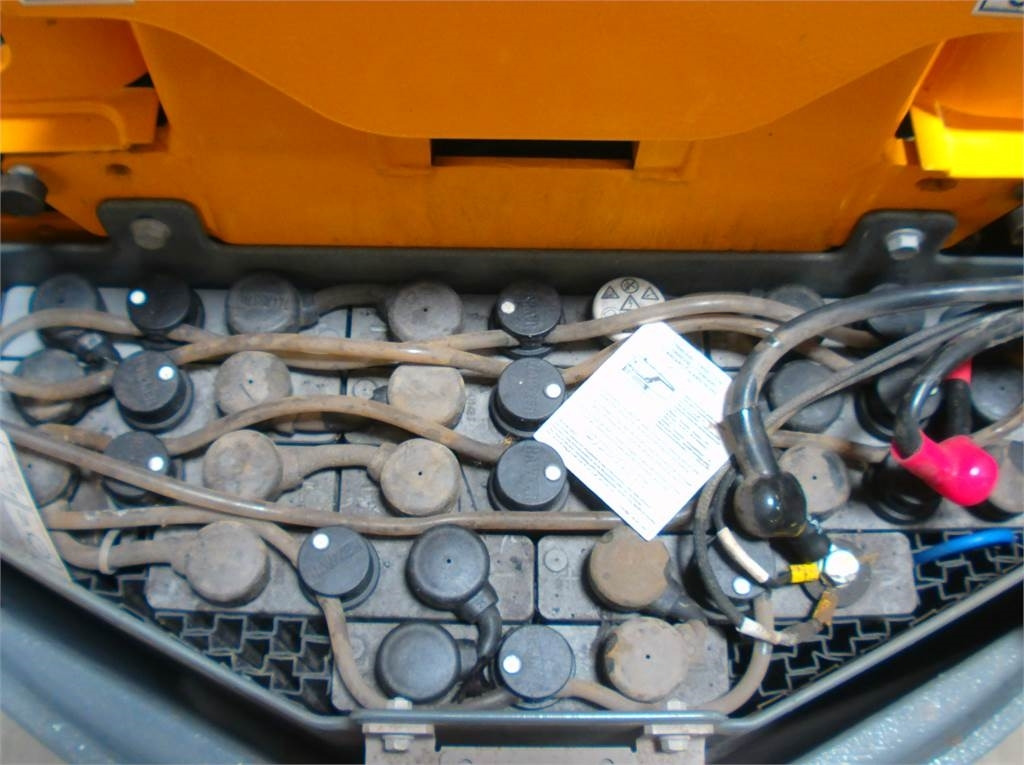 Haulotte STAR 10 - Вертикальный мачтовый подъемник: фото 5 Haulotte STAR 10 - Вертикальный мачтовый подъемник: фото 5