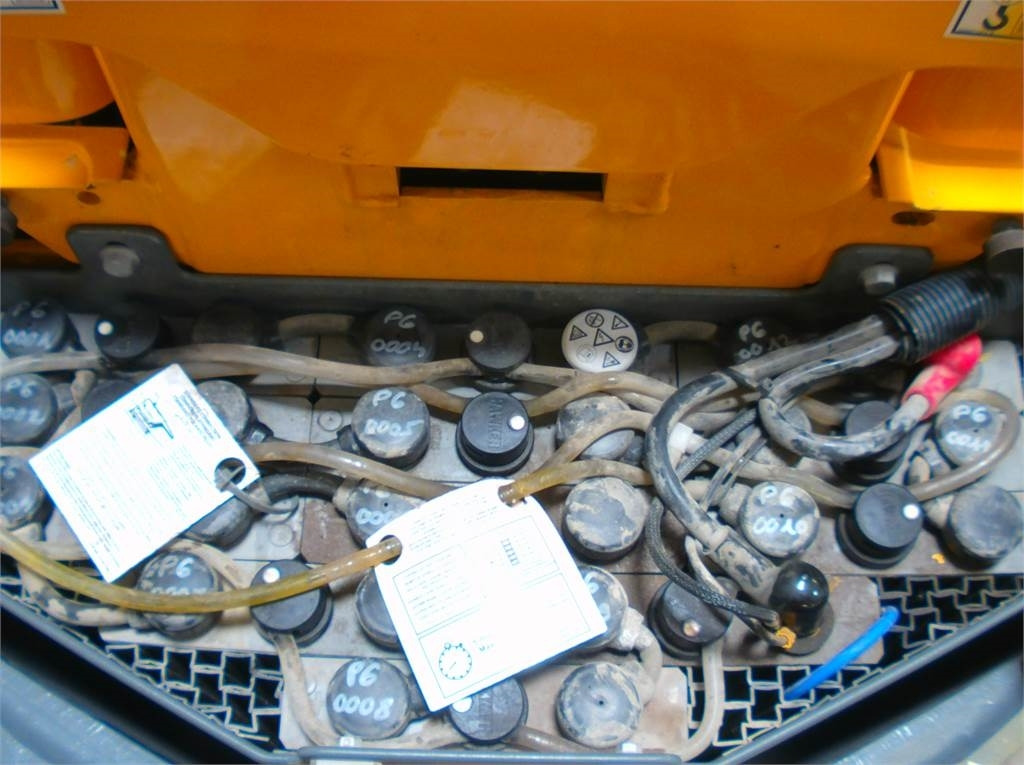 Haulotte STAR 10 - Вертикальный мачтовый подъемник: фото 5 Haulotte STAR 10 - Вертикальный мачтовый подъемник: фото 5