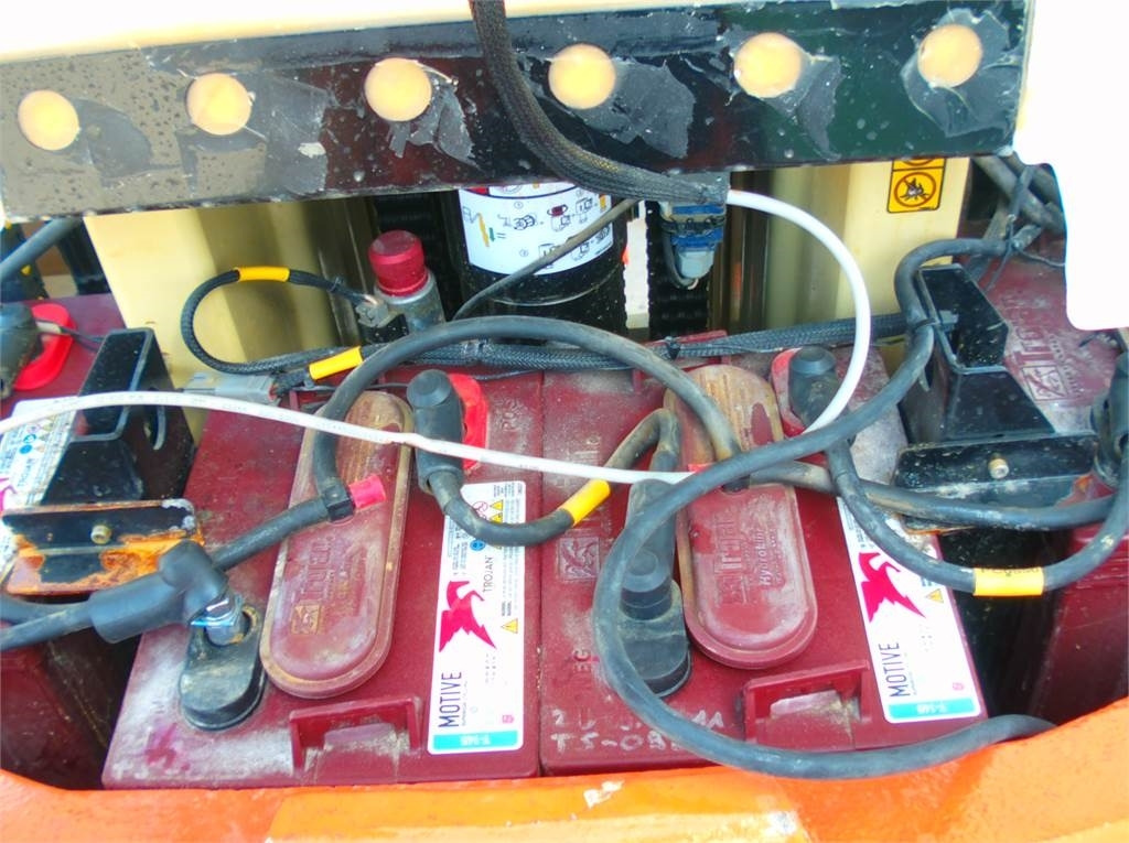 JLG Toucan 12E+ - Вертикальный мачтовый подъемник: фото 5 JLG Toucan 12E+ - Вертикальный мачтовый подъемник: фото 5