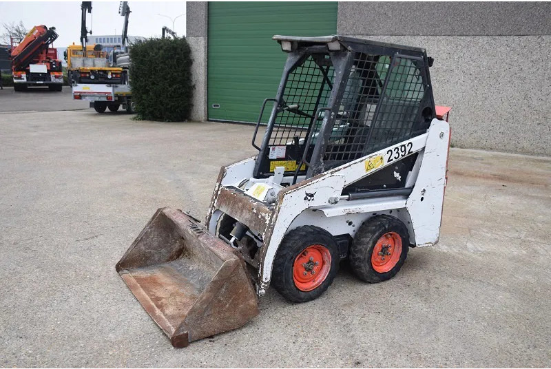 Bobcat S70 - Мини-погрузчик с бортовым поворотом: фото 5 Bobcat S70 - Мини-погрузчик с бортовым поворотом: фото 5