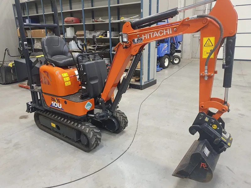 Hitachi ZX10U - 6 serie - 33 working hours - - Мини-экскаватор: фото 1 Hitachi ZX10U - 6 serie - 33 working hours - - Мини-экскаватор: фото 1